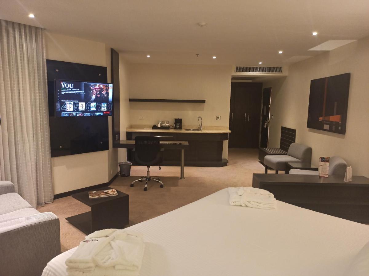 Rosa Bela Hotel & Convention Center Puerto Ordaz Eksteriør bilde